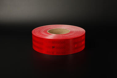 Red self adhesive security line ECE 104 (1)